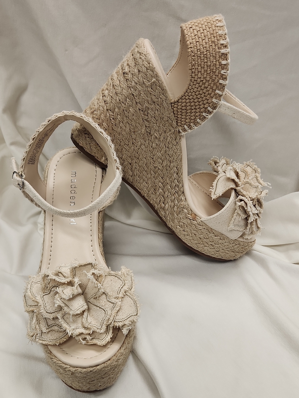 👡 Madden Girl Natural Floral Rope Espadrille Wedge Sandals Sz 7.5 M
